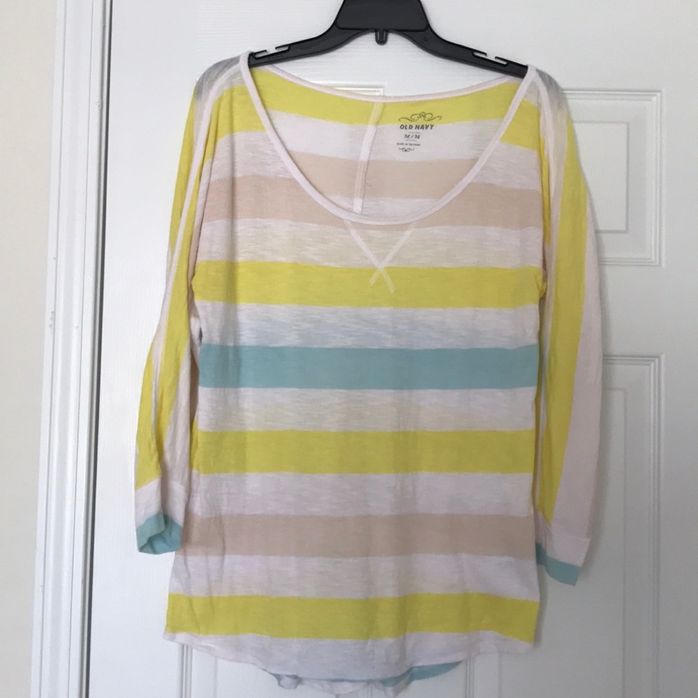 Old navy quarter leave T-shirt